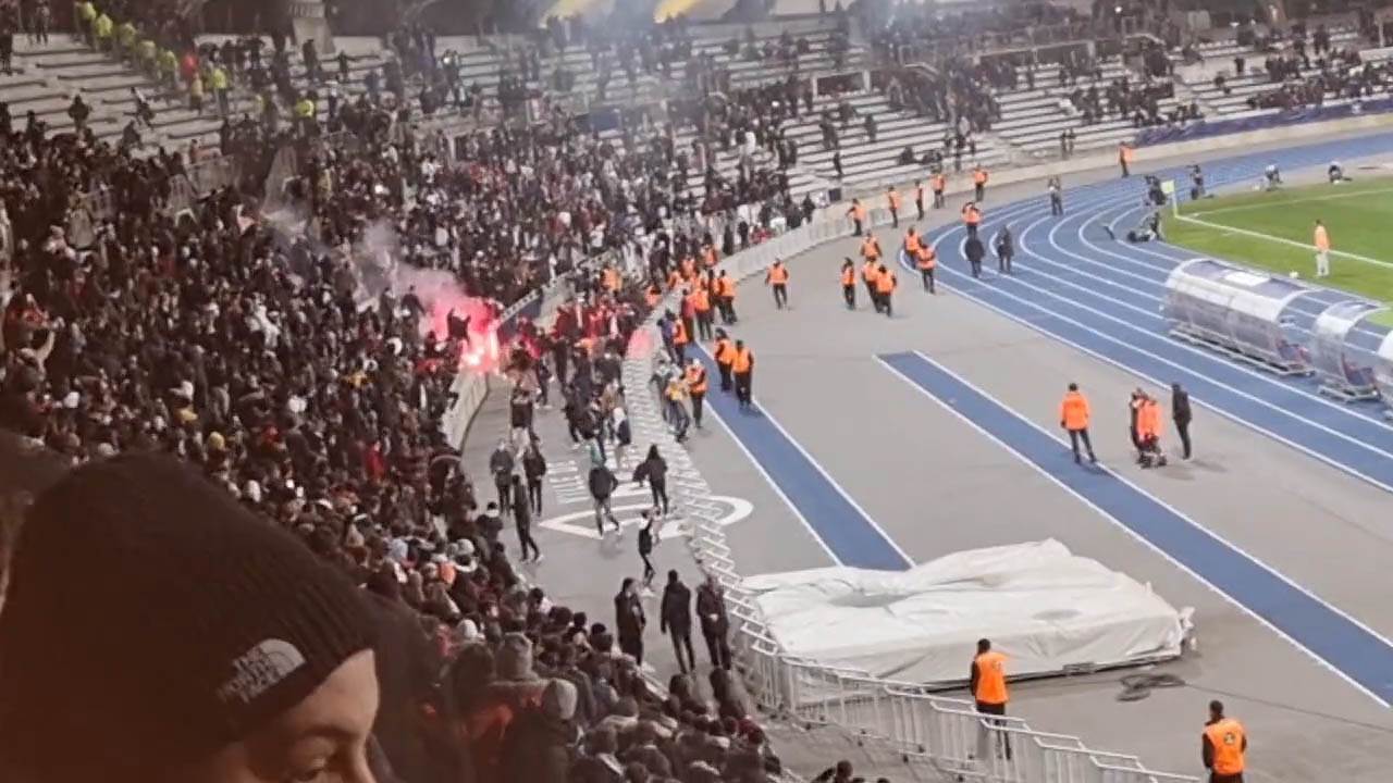 navijač baklja 3.jpg