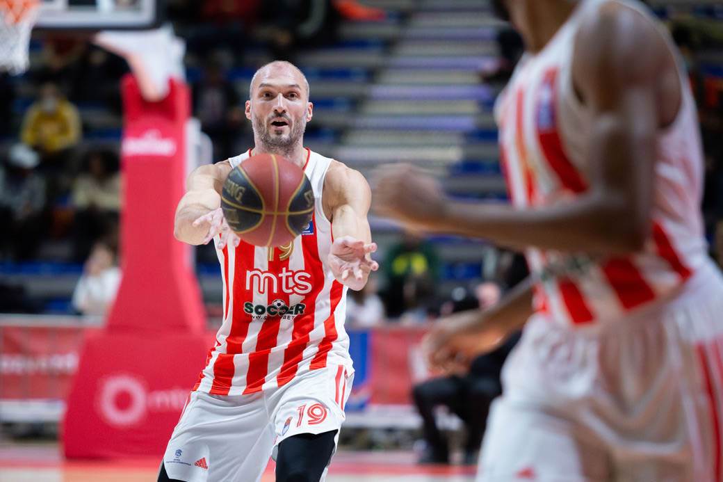 Crvena zvezda Borac Čačak ABA Liga 4.jpg