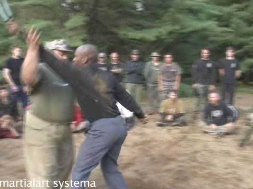 Vojska Rusije Obuka Nož (6).jpg