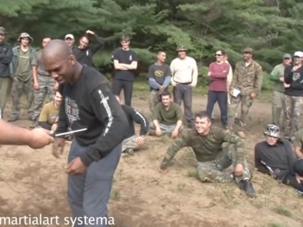 Vojska Rusije Obuka Nož (11).jpg