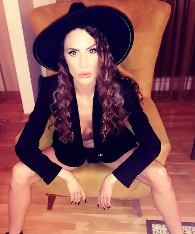 Sofija Una Manić u kupaćem