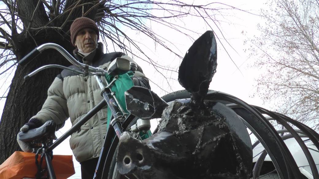 čačak metalna skulpura prase  (6).jpg