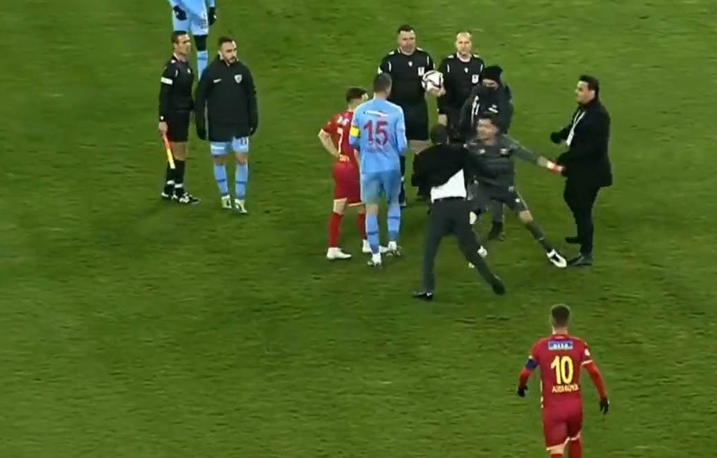 fudbalska utakmica Turska  (5).jpg