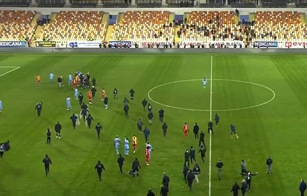 fudbalska utakmica Turska  (3).jpg