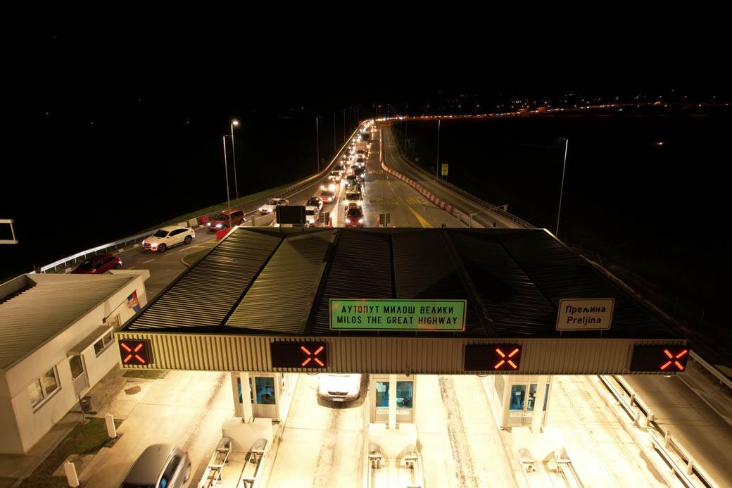 čačak autoput miloš veliki gužva  (5).jpg