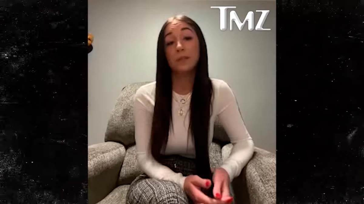 Policajka Ples u krilu (3)_1.jpg