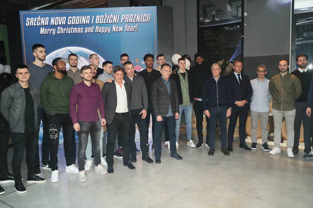 KK Partizan koktel i kalendar 11.jpg