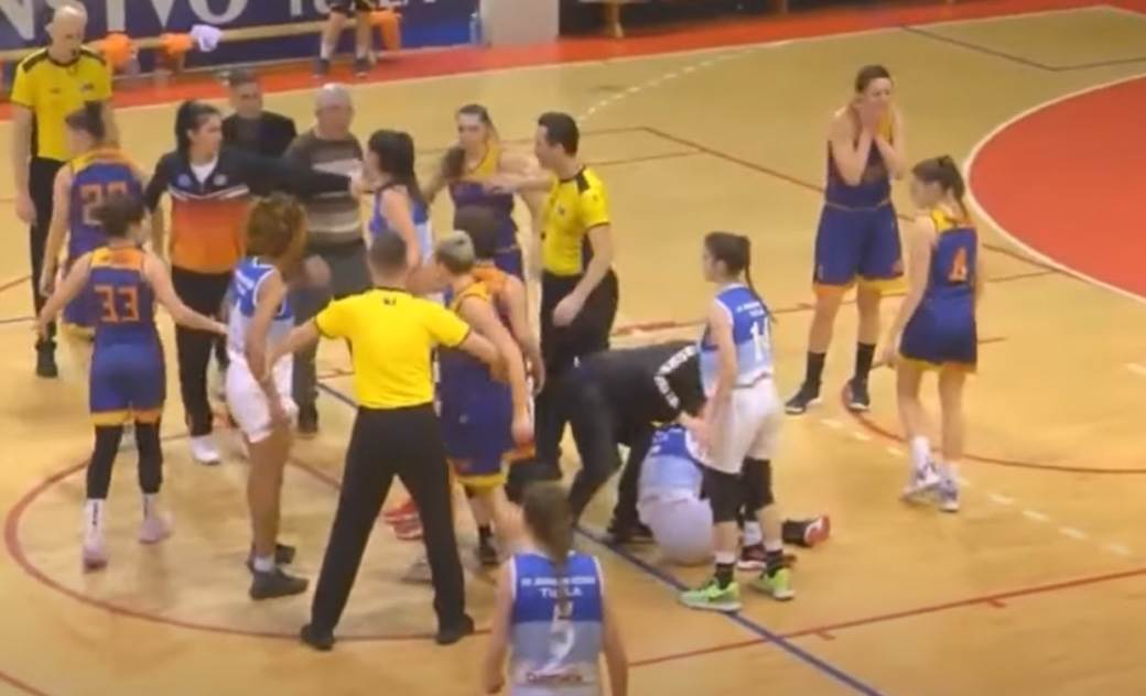 Tuča na utakmici (8).jpg