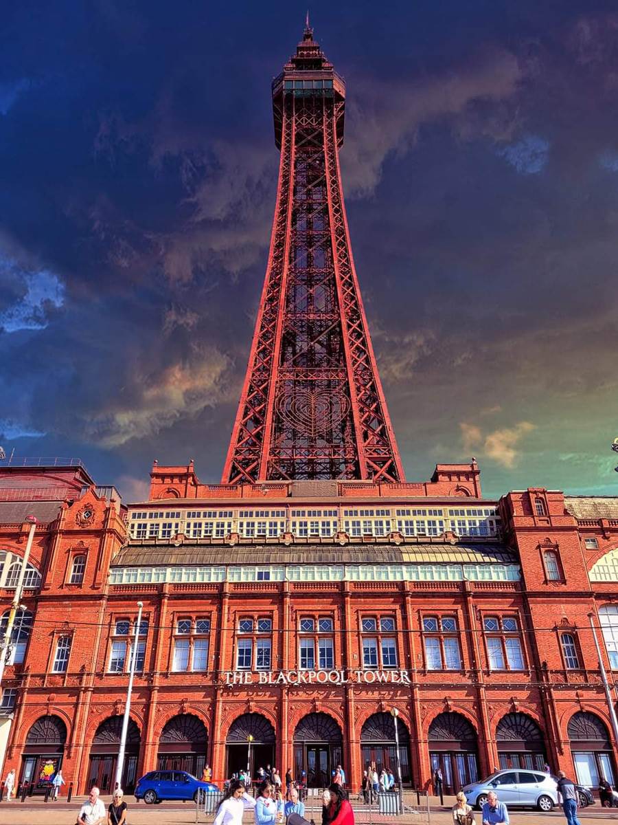 Menadzer Blackpool  (5).jpg