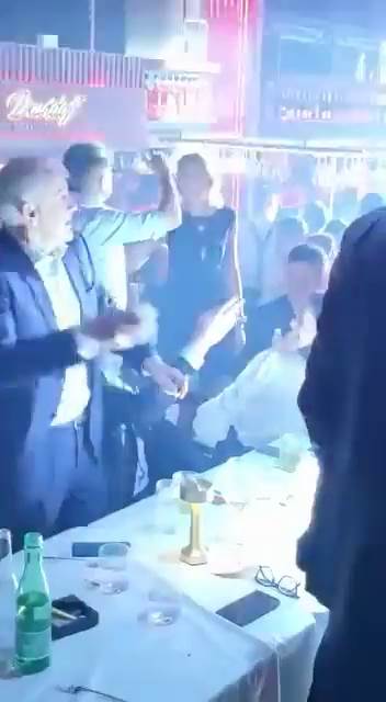 Obradović, Proslava (5).png