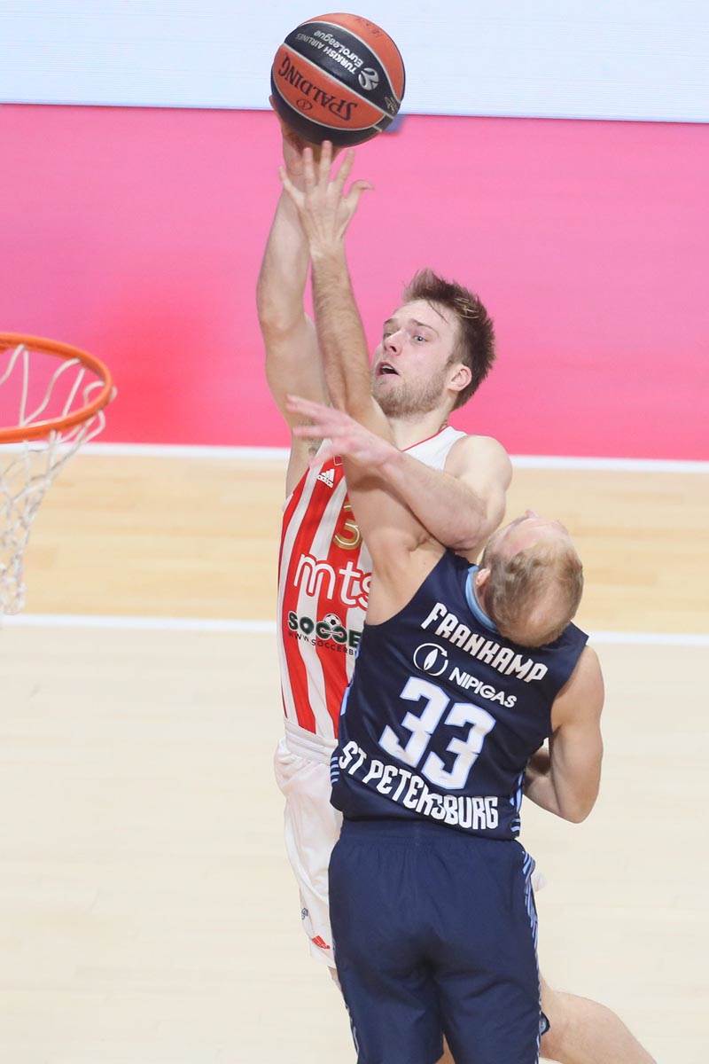 Crvena zvezda - Zenit  (1).jpg