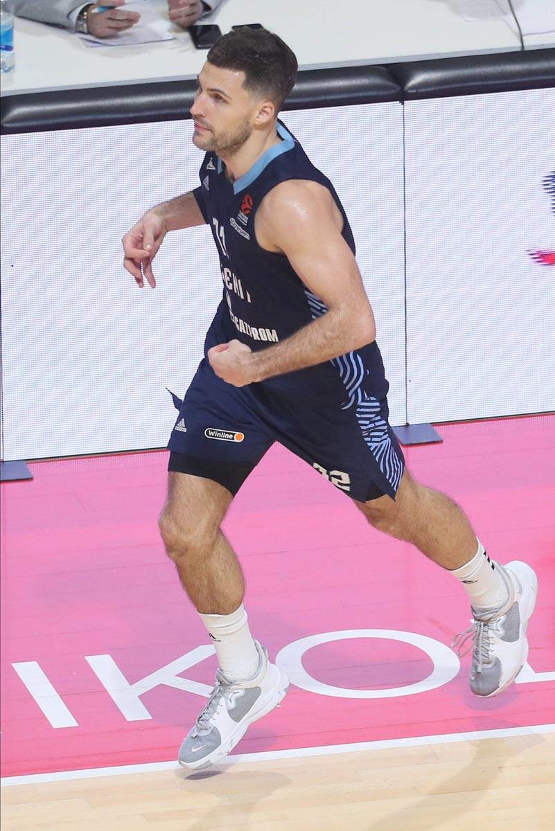 Crvena zvezda - Zenit  (3).jpg