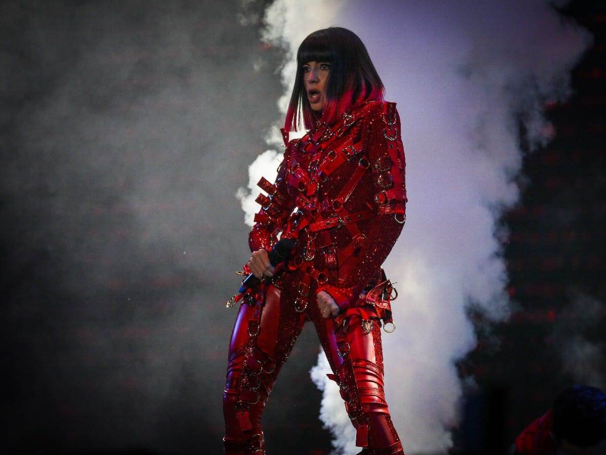 Sara Jo, Koncert Ispred Skupštine (10).jpeg