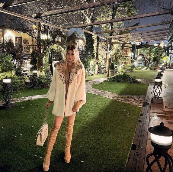 Kristina Mitrović i Ilija na zimovanju u Francuskoj