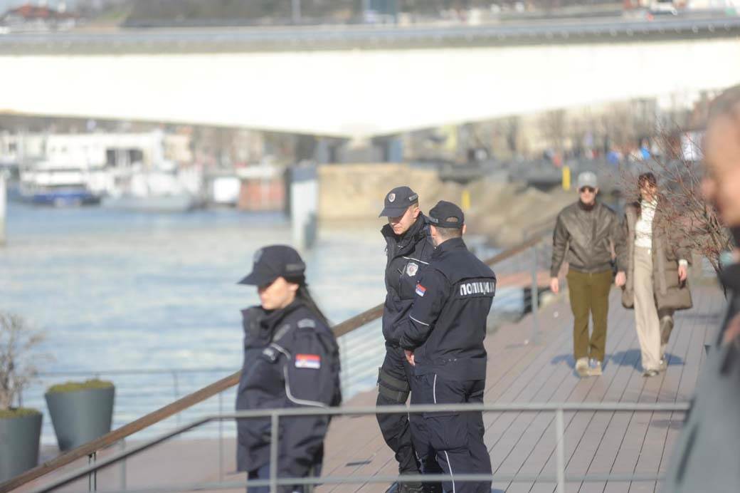 Izgubljeni Matej Spasilačka ekipa Ronioci Rečna policija (10).jpg