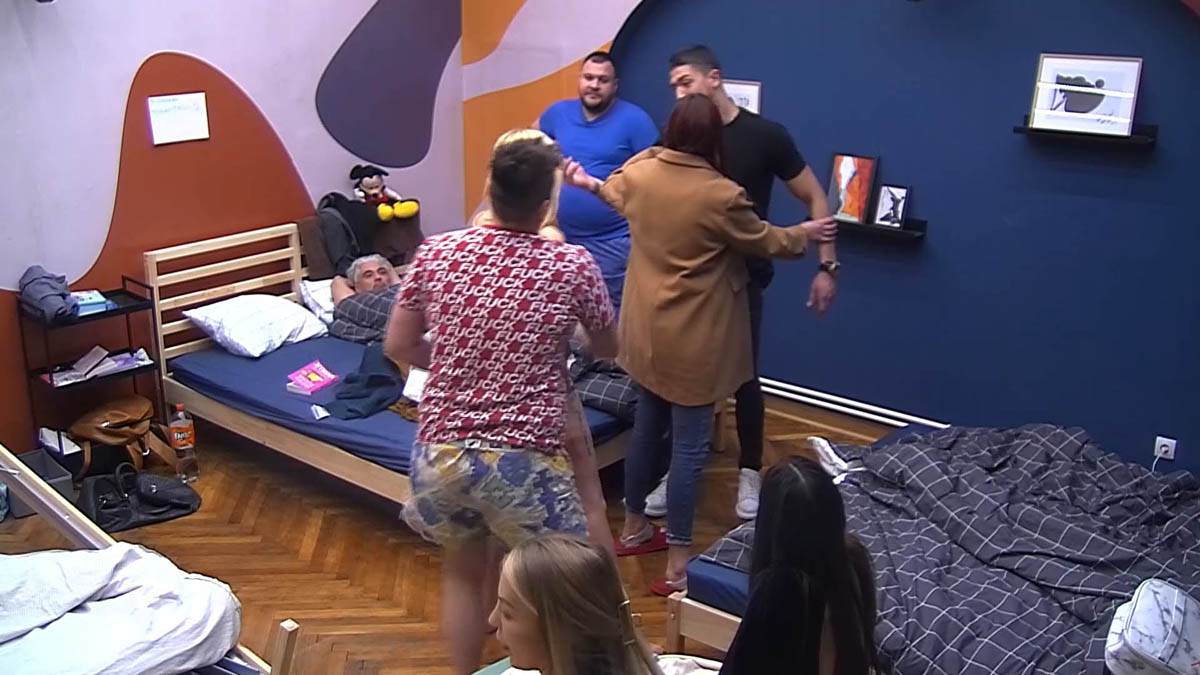 Rijaliti Bar svadja stan  (10).jpg