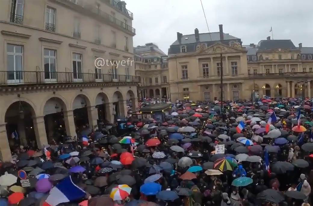 Pariz podrska Djokovicu  (6).jpg