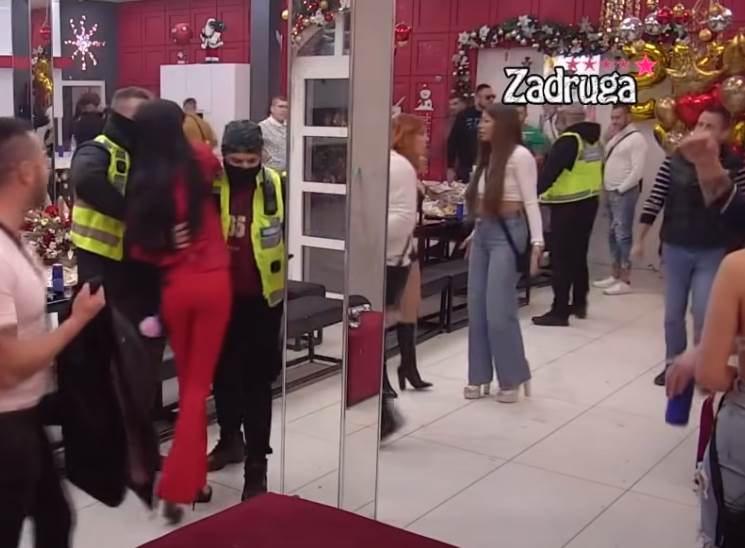 Tara i Dejan svađa Zadruga