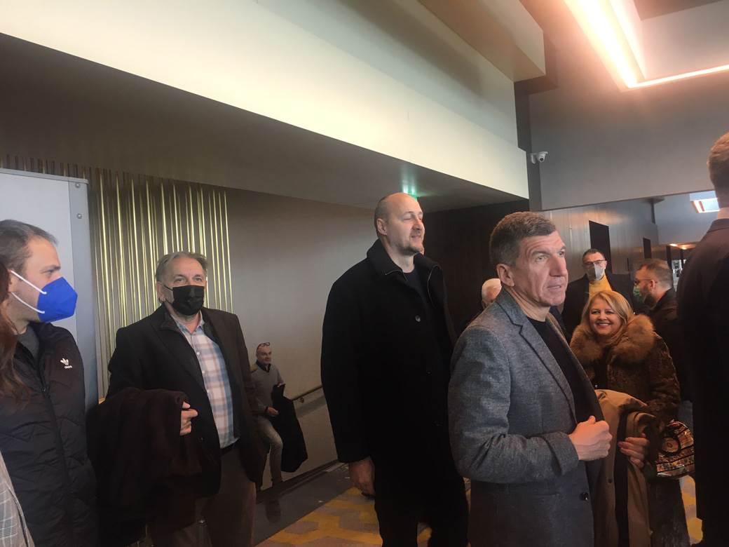 Nikola Rokvić sa partizanovcima Obradovićem i Kićanovićem