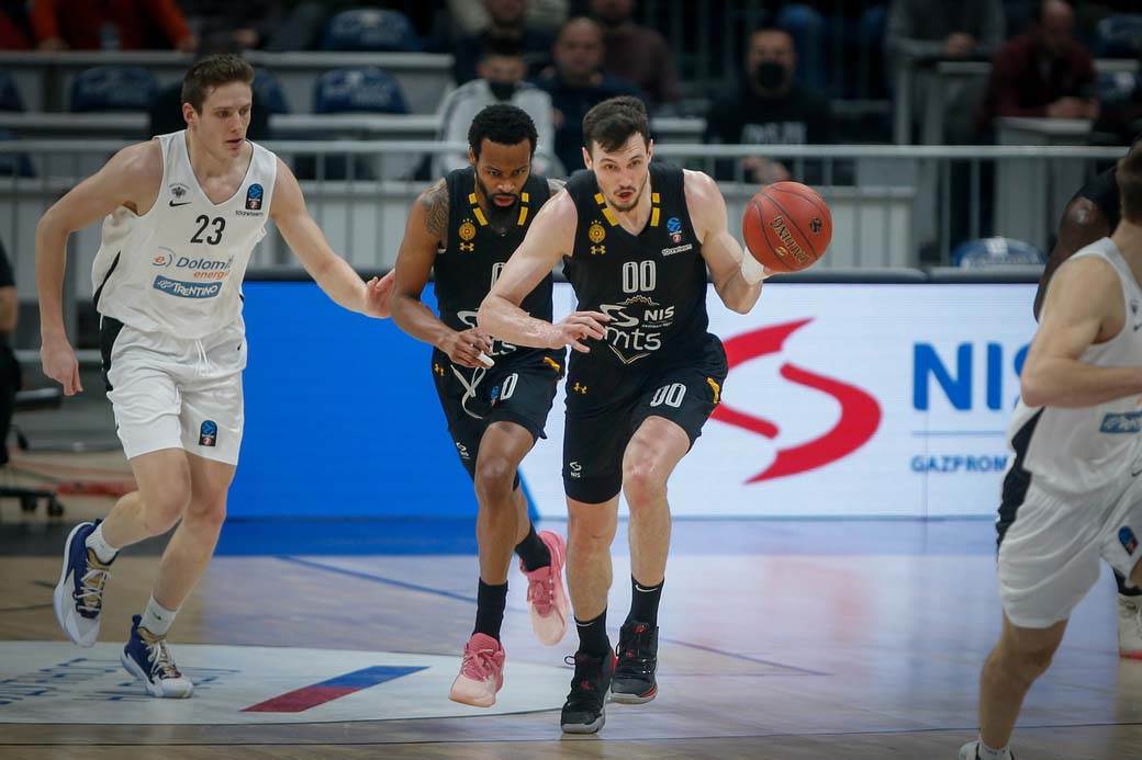 Partizan Košarka (1).jpg