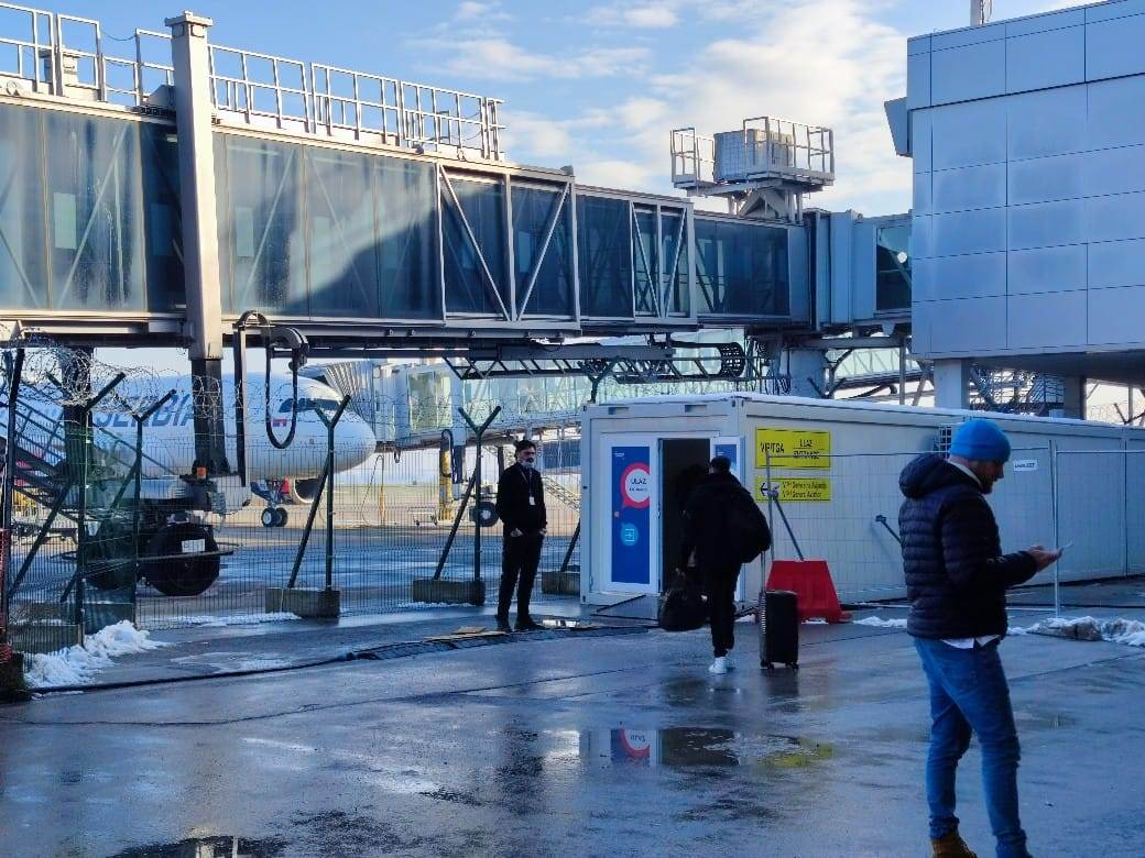 Doček Novaka Đokovića, Aerodrom (4).jpeg