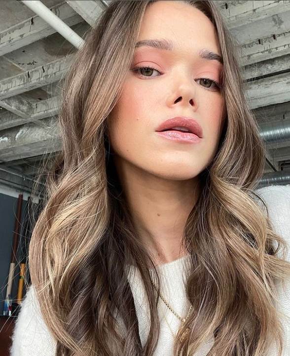 valerija lipovecki4.png