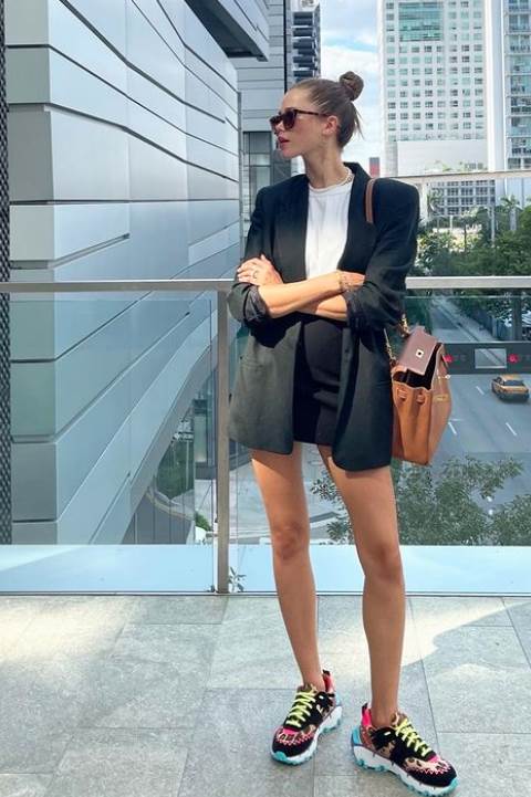 valerija lipovecki2.png