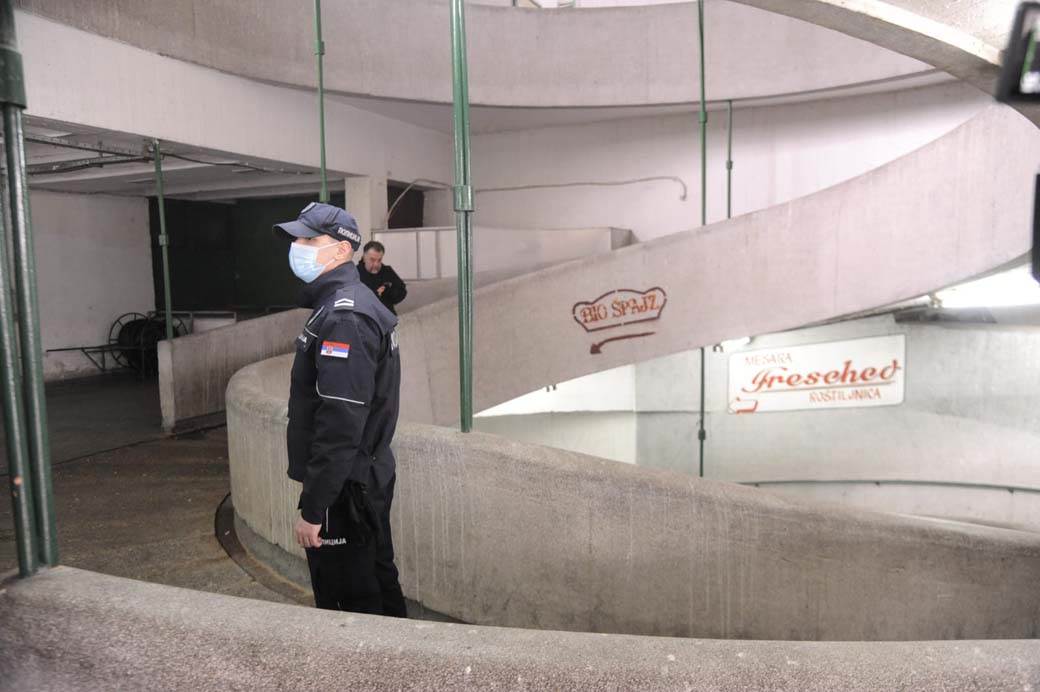 Merkator obrušen zid Goran Vesić Zoran Radojičić (17).jpg