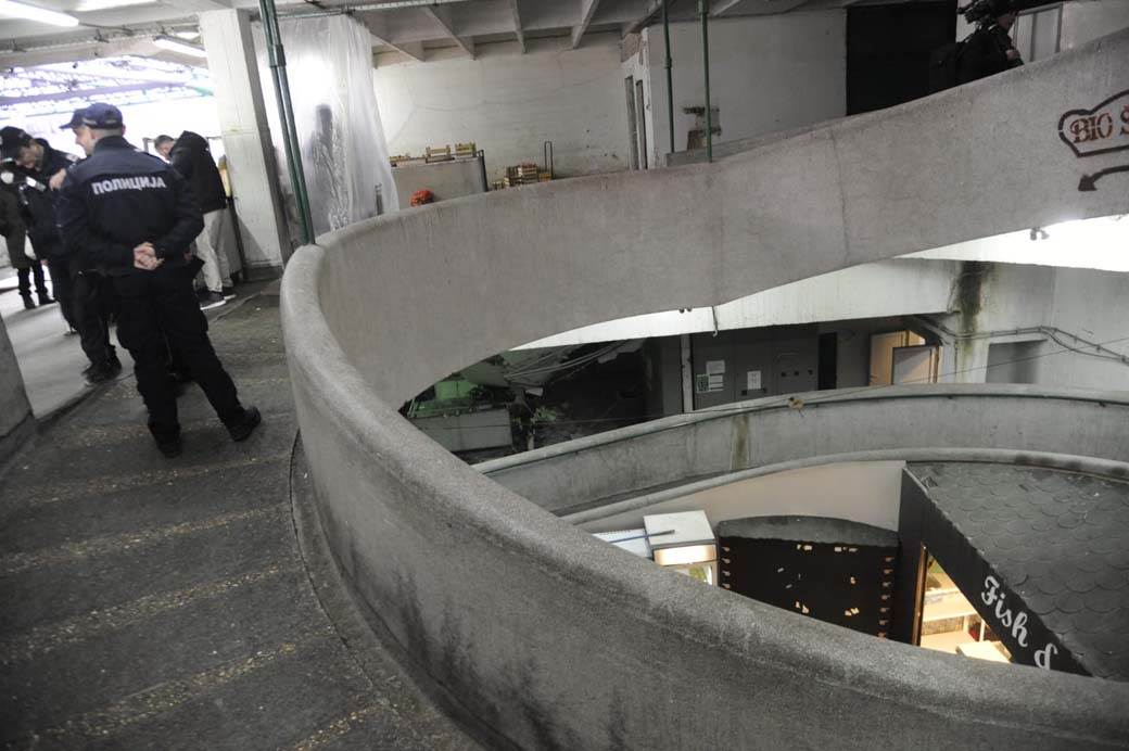 Merkator obrušen zid Goran Vesić Zoran Radojičić (18).jpg