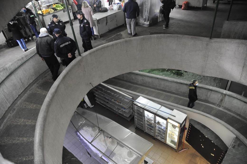 Merkator obrušen zid Goran Vesić Zoran Radojičić (23).jpg