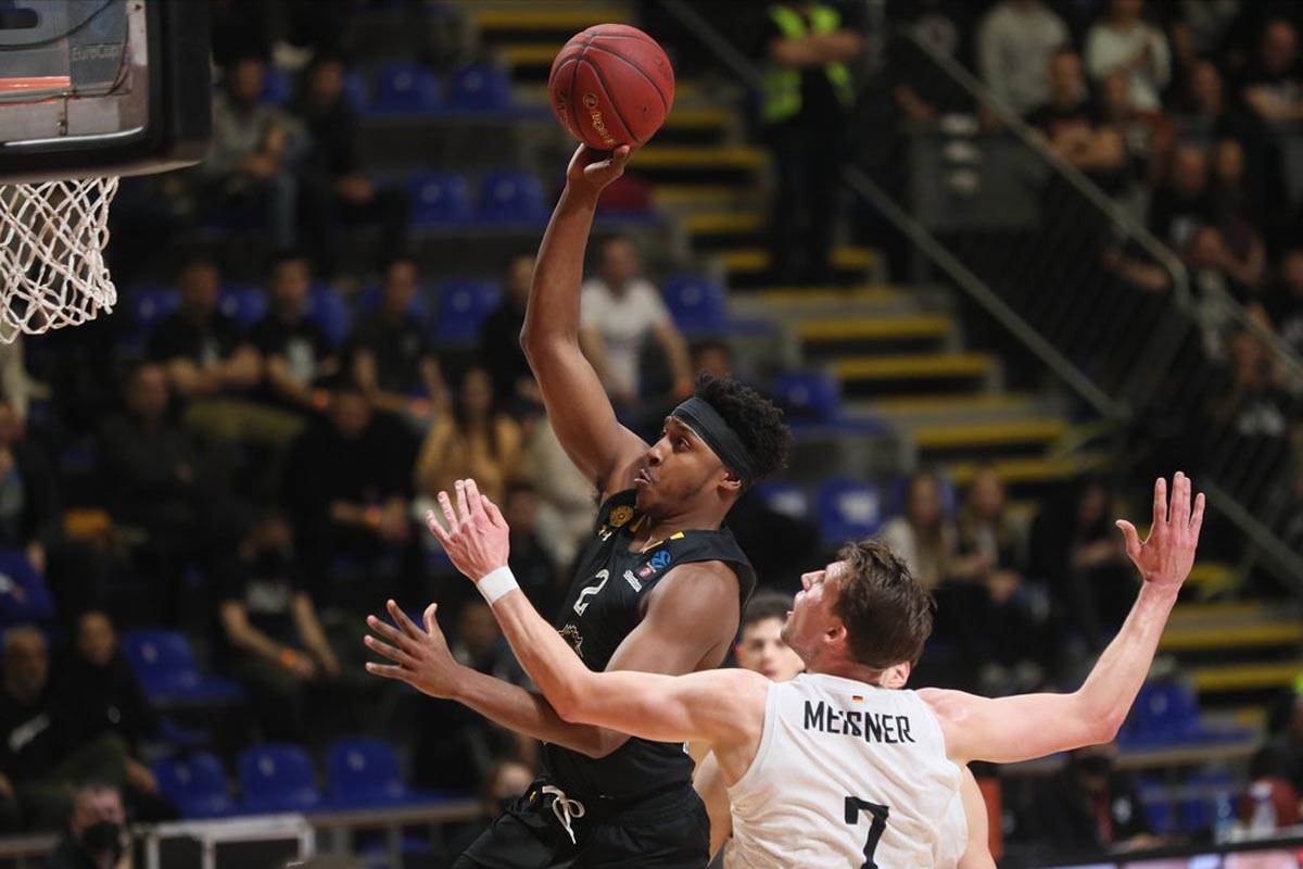 Partizan, Hamburg Towers (4).jpg