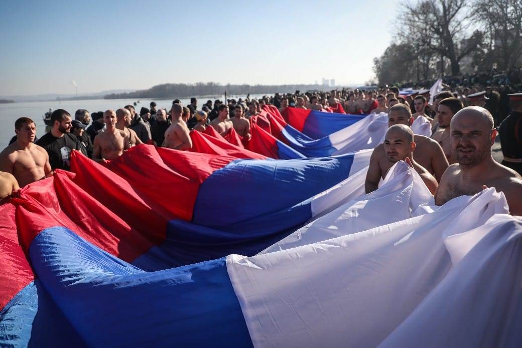 Plivanje za časni krst (5).jpeg