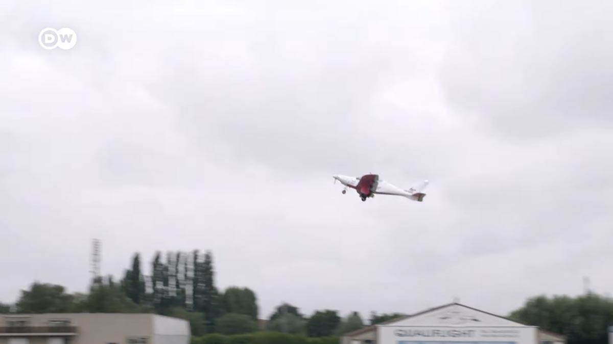 Zara Rutherford (6).jpg