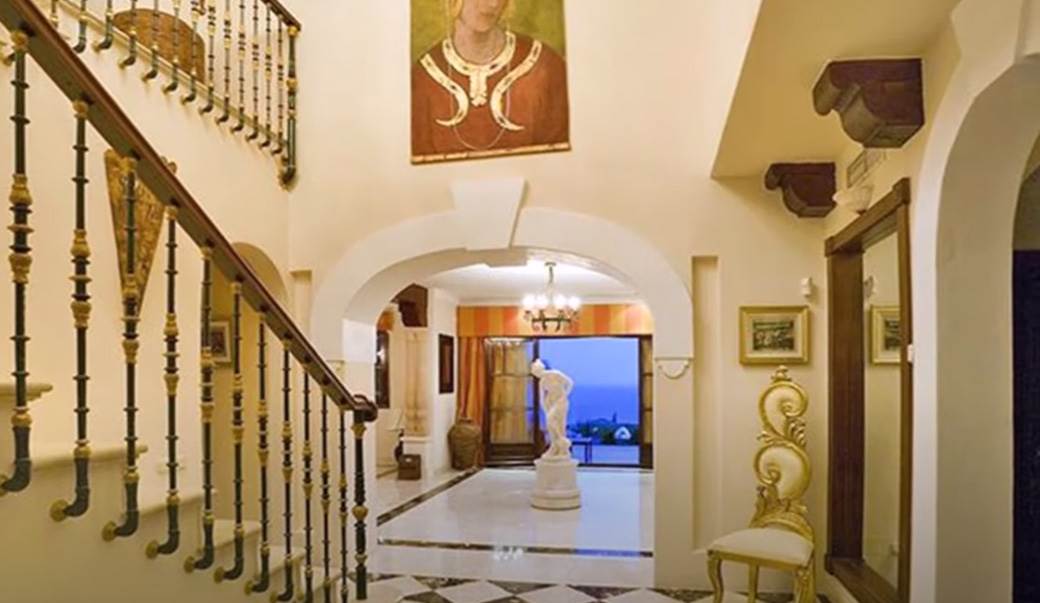 Novakova Vila u Marbelji (4).jpg