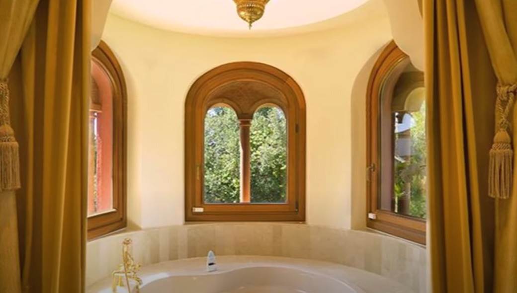 Novakova Vila u Marbelji (12).jpg