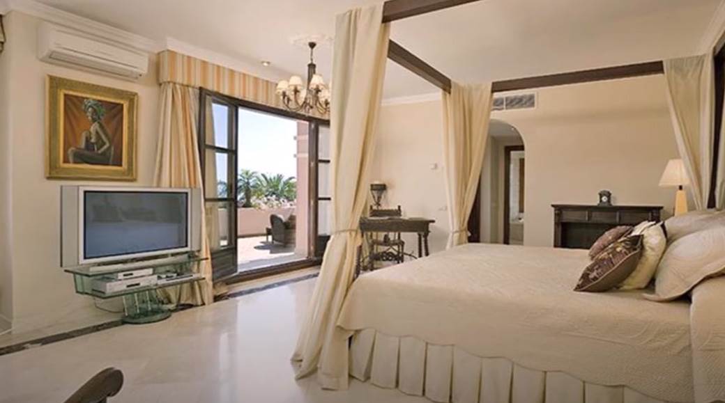 Novakova Vila u Marbelji (13).jpg