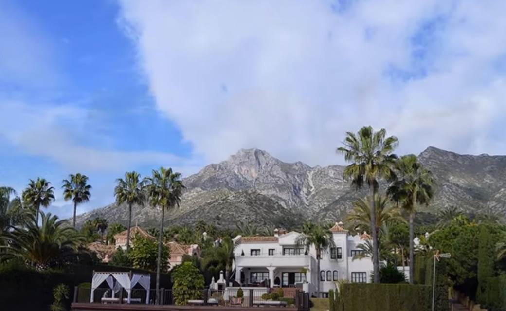 Novakova Vila u Marbelji (18).jpg