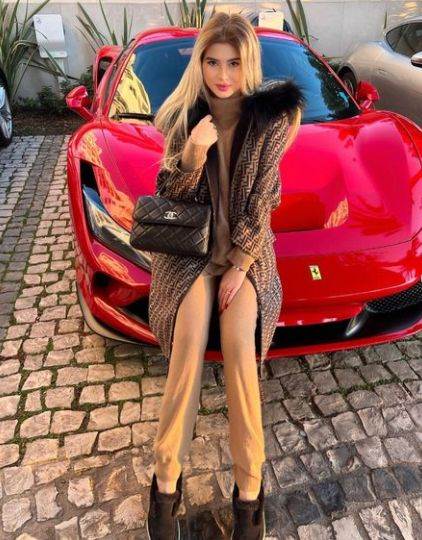 Ćerka Željka Mitrovića u privatnom avionu