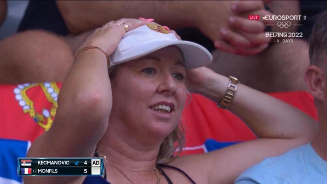 Monfis pobedio Kecmanovića zbog srpskih navijača