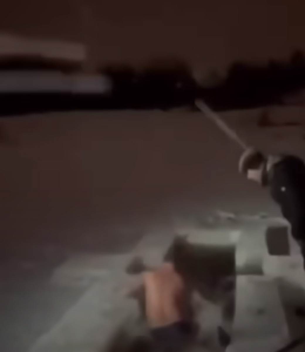 Ruskinja skače u ledenu vodu  (5).jpg