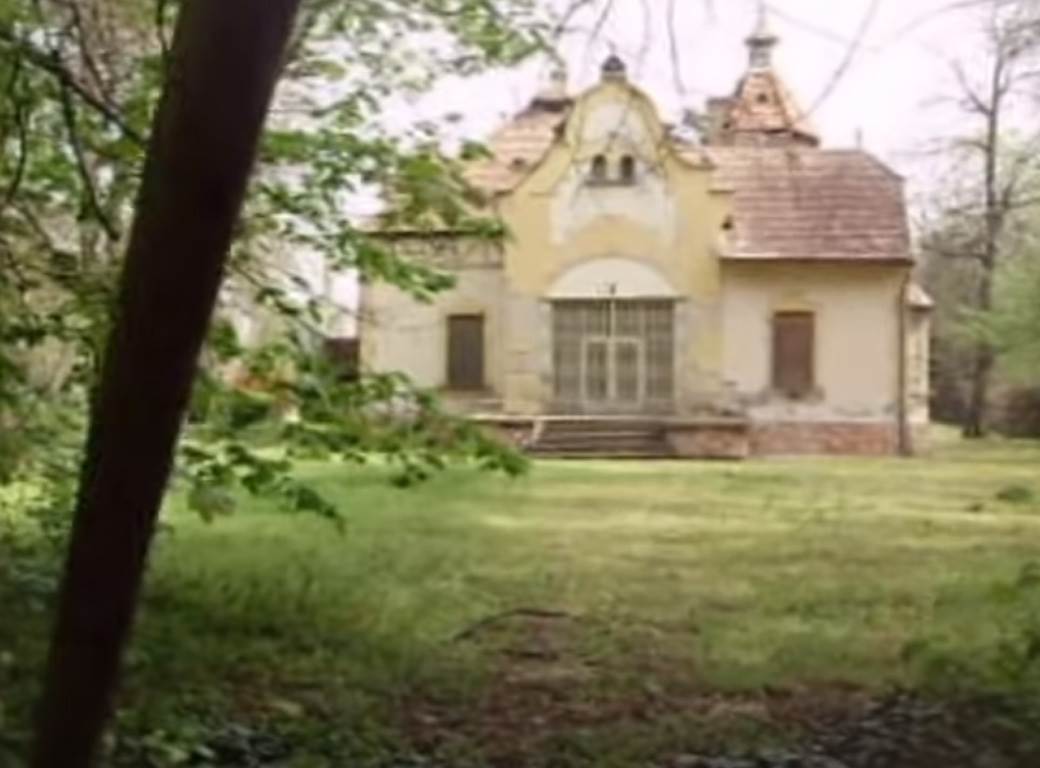 Konenova vila (6).jpg