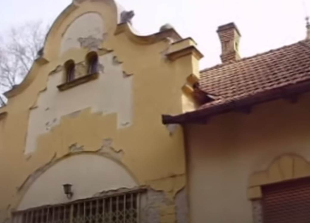 Konenova vila (11).jpg