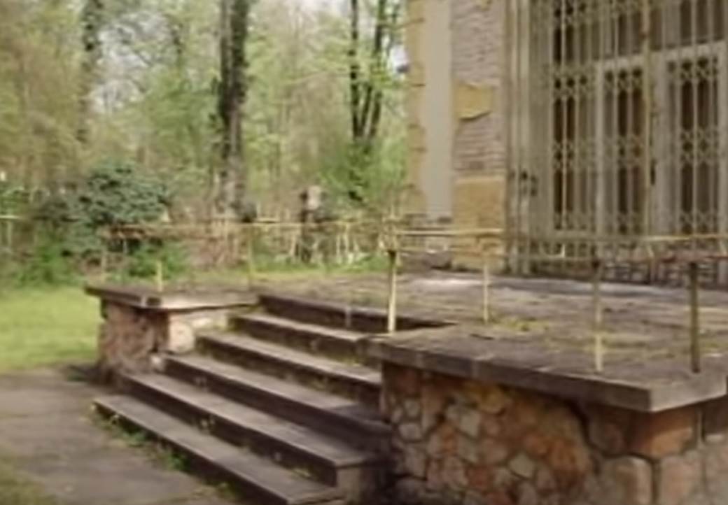 Konenova vila (12).jpg