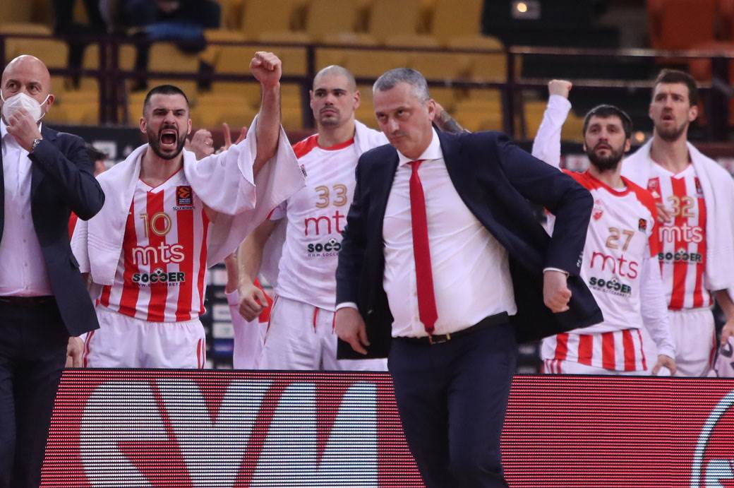 Crvena Zvezda Olimpijakos Evroliga 1.jpg