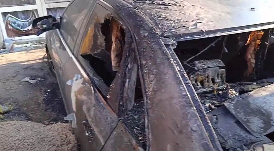 Zapaljeni Automobili (5).jpg