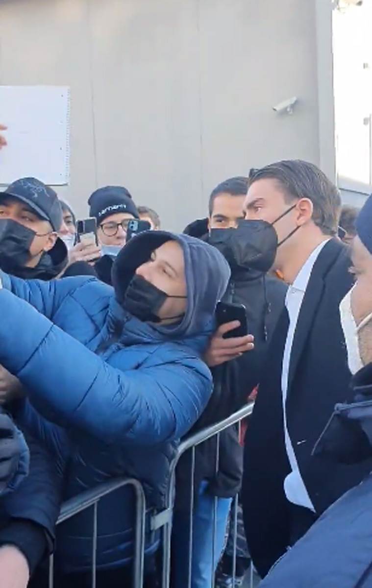 Dušan Vlahović stigao u Juventus (5).jpg