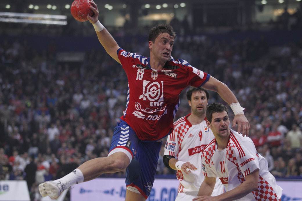 Srbija Hrvatska rukomet 2012 9.jpg