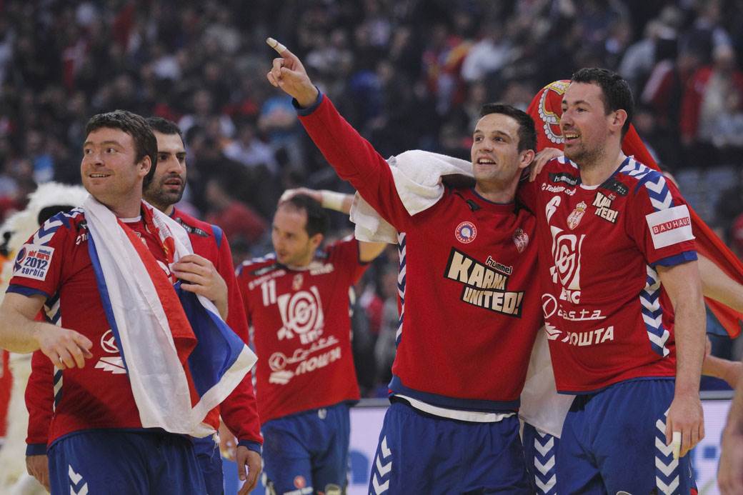 Srbija Hrvatska rukomet 2012 23.jpg
