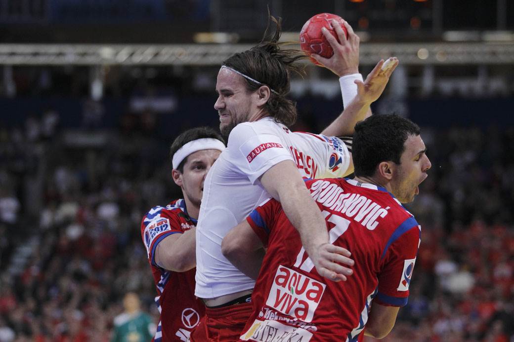 Srbija Danska rukomet 2012 3.jpg