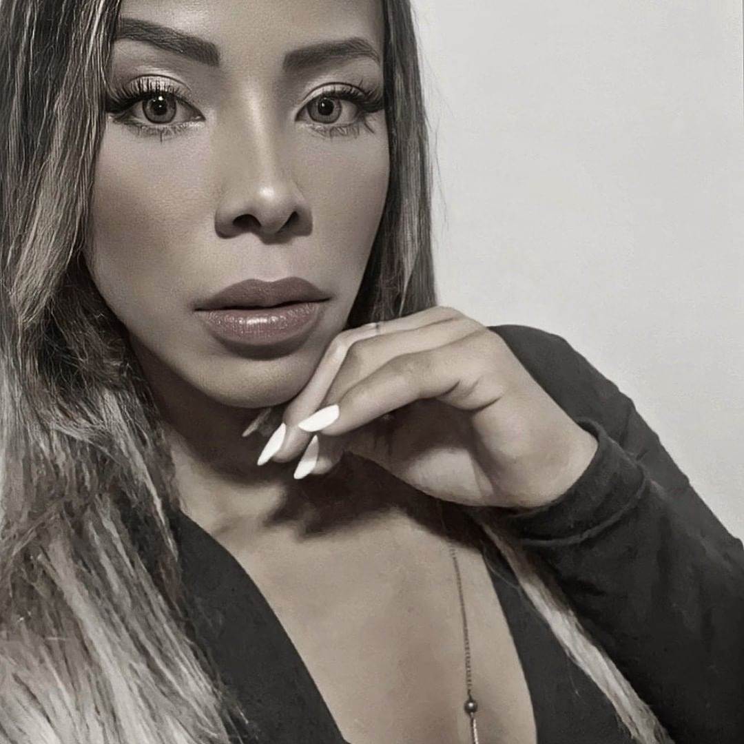 Poly Dourado (7).jpg